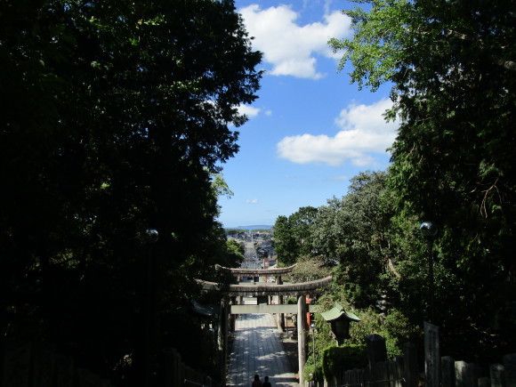 日本で一番大きな金銅装頭槌太刀が副葬されていた宮地嶽不動神社古墳_a0237545_22350551.jpg