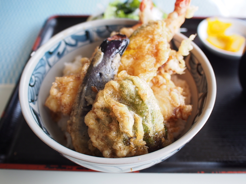 【町中華紀行・番外】”フツーな”大海老天丼、そしてラーメン、チャーハン＠華葉軒＠千葉市地方卸売市場_b0008655_17463908.jpg