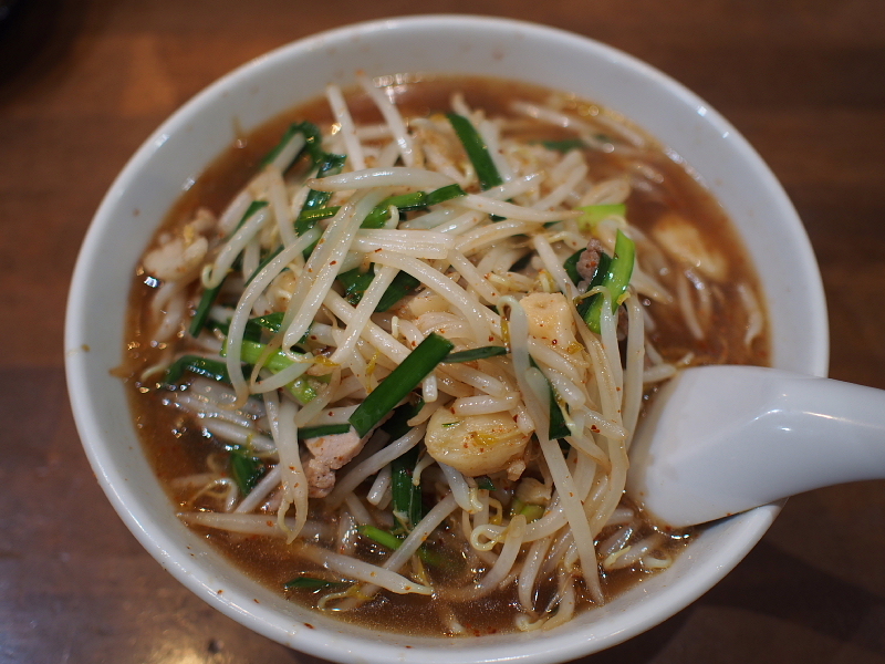【スタミナ系中京の王様】ベトコンラーメン 新京 @名古屋 住吉_b0008655_21034867.jpg