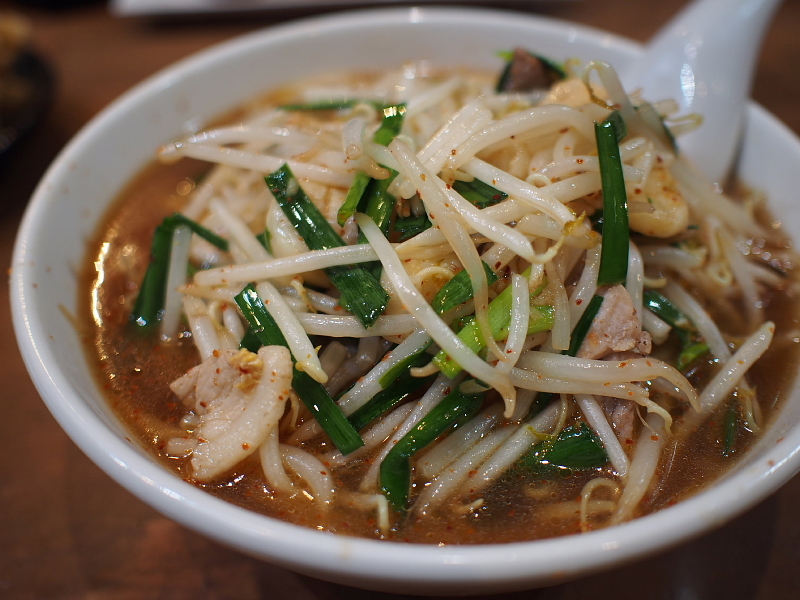 【スタミナ系中京の王様】ベトコンラーメン 新京 @名古屋 住吉_b0008655_21040914.jpg