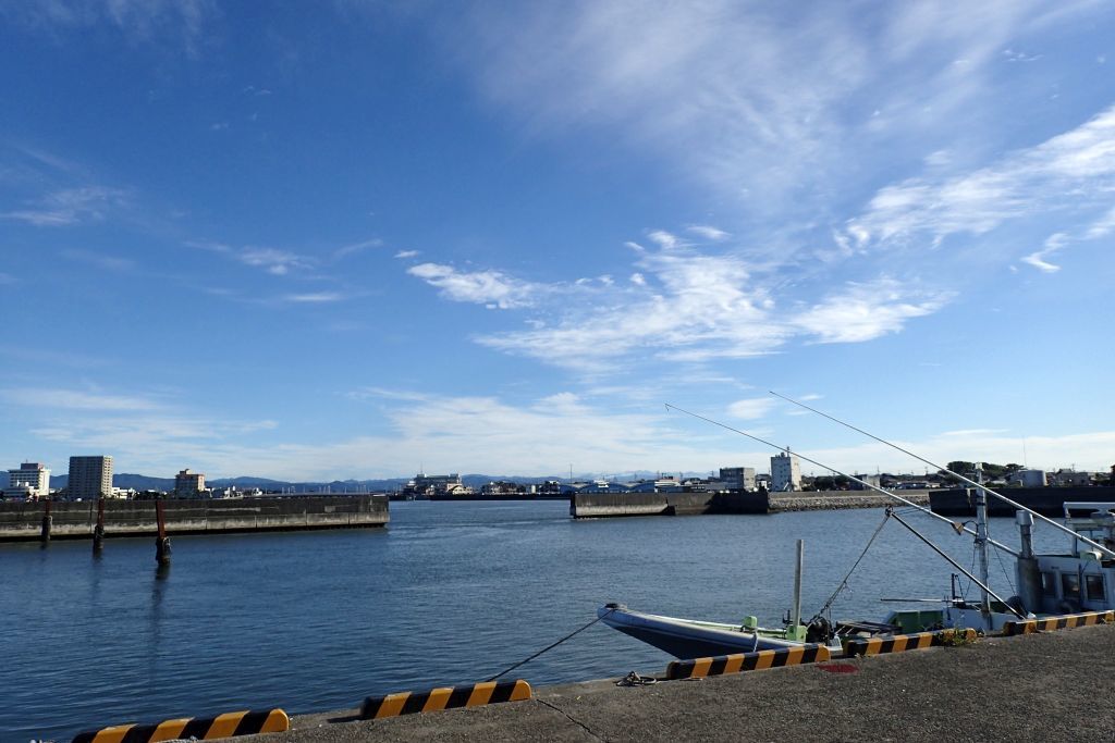 腿~腰、セット稀に腹/小さいけど形のいい波_e0220163_14083381.jpg
