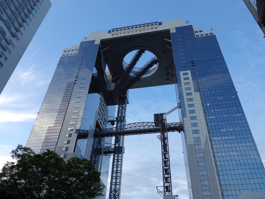 久し振りのスカイビル_b0057679_09291589.jpg