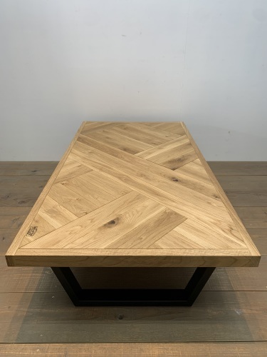 LOW TABLE_c0146581_14245820.jpg