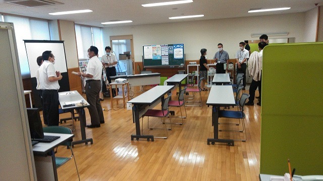これまで以上に支援の幅が拡がった「ユニバーサル就労支援センター」を議会の特別委員会で視察_f0141310_07553875.jpg