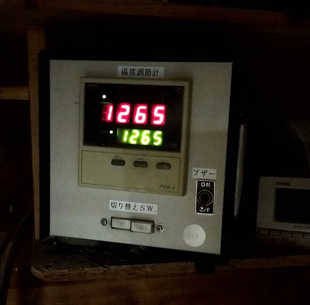 窯焚き終了と棚作り_d0195183_00473203.jpg