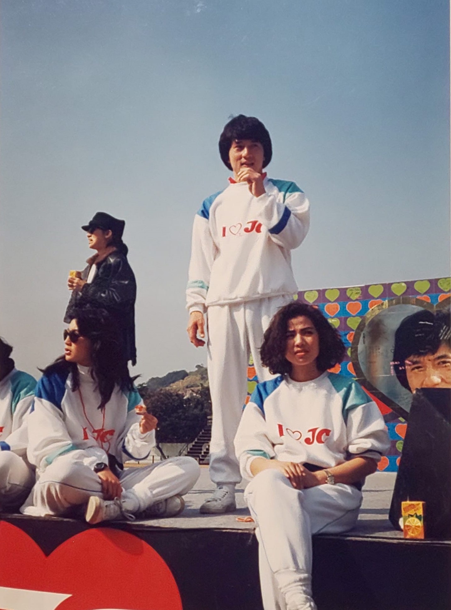 1986年 アニタが参加したジャッキー・チェンファンクラブ