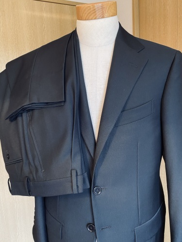 ~フォーマルブラック スーツ&ネクタイ~ 【Sartoria Iwate】 編_c0177259_21385068.jpeg