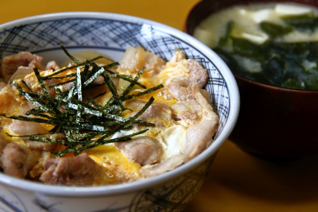 昼は安定の他人丼_e0220163_15292780.jpg