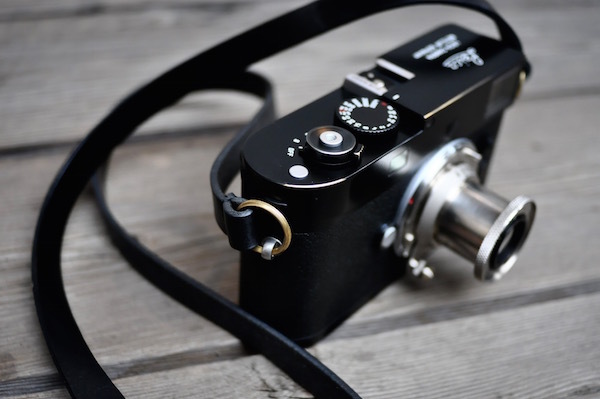 leica leather strap_b0172633_20463052.jpg