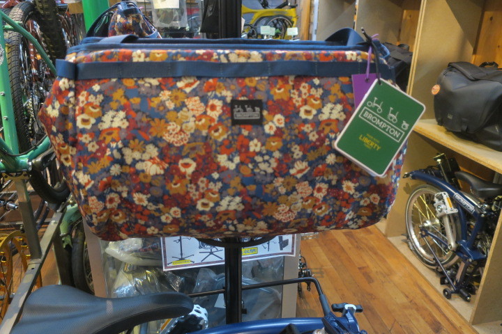 「BROMPTON ×リバティ」コラボレーションバッグ 入荷!_c0132901_19480760.jpg
