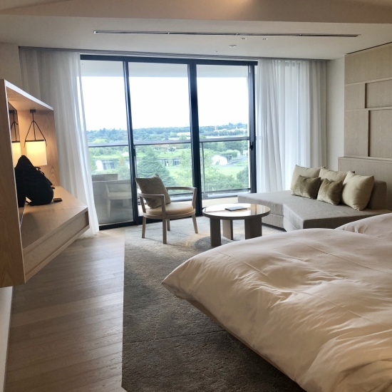 SORANOHOTELとTRAPEAZOID_f0197215_08533593.jpeg