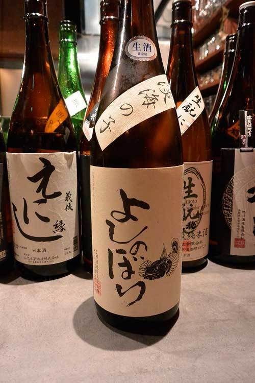 【(山梨グルメ)韮崎市 アメリカヤ横丁「コワン」にて滋賀のコアな日本酒を燗で!!】_a0005436_21470779.jpg