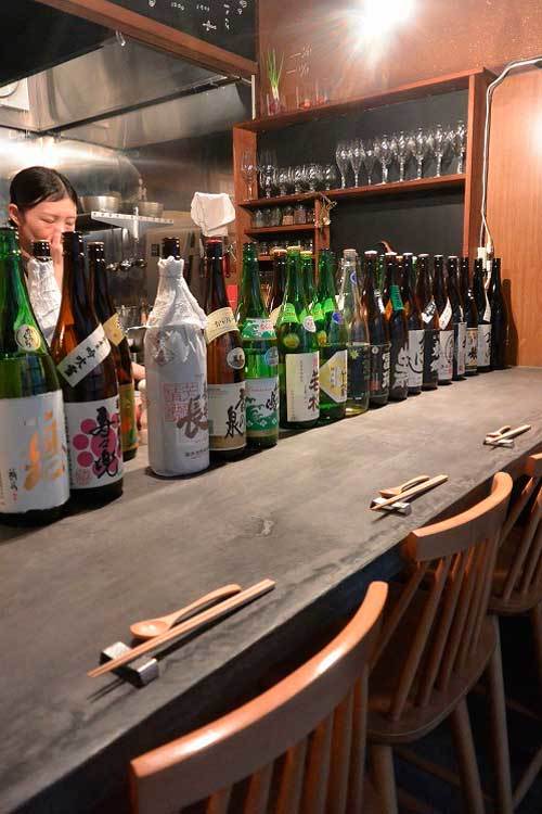 【(山梨グルメ)韮崎市 アメリカヤ横丁「コワン」にて滋賀のコアな日本酒を燗で!!】_a0005436_21471935.jpg