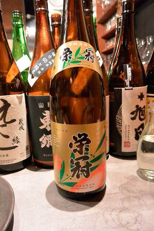 【(山梨グルメ)韮崎市 アメリカヤ横丁「コワン」にて滋賀のコアな日本酒を燗で!!】_a0005436_10404892.jpg