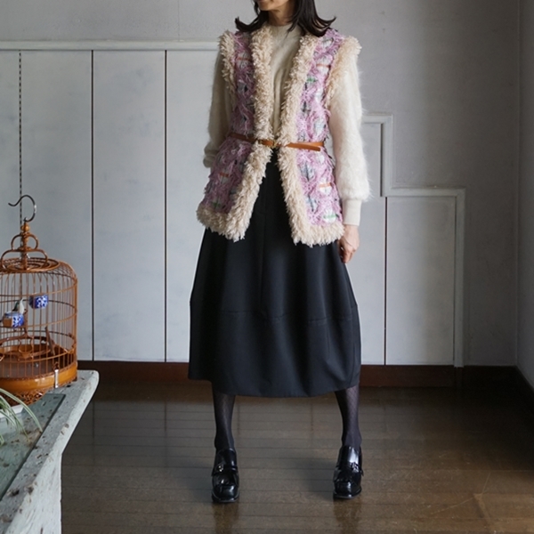 ファンタジックなベスト(ジレ)のコーディネート・leur logette_e0096563_07311132.jpg