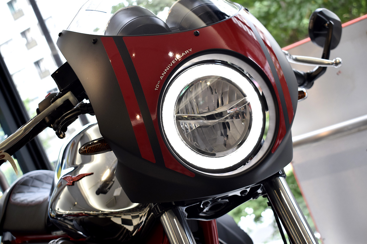 MOTO GUZZI V7 III Racer 10th ANNIVERSARY 入荷!_d0099181_10594852.jpg