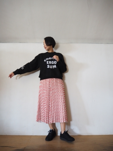 トーマスさんのLip print skirt_e0357389_16001440.jpg
