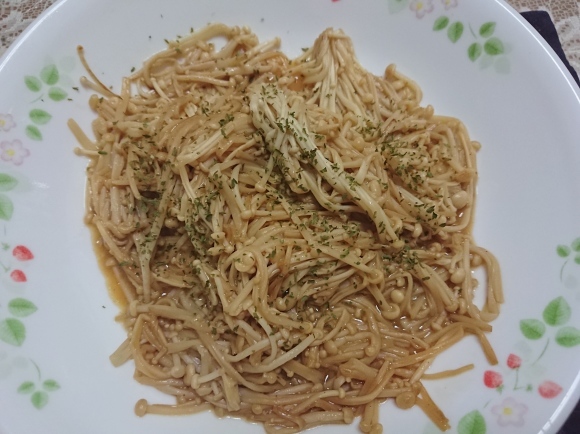 9/19夜勤明け キリン一番搾り黒、Takara焼酎ハイボール梅干割り、えのき醤油バター、油揚げブリトー、ピーマン丼@自宅_b0042308_16304237.jpg