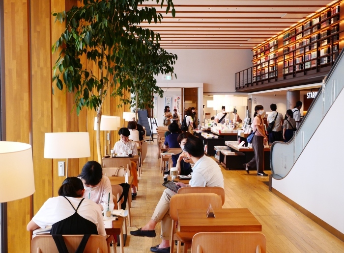 和歌山市民図書館　　２０２０-１０-０２　００：００_b0093754_22570775.jpg