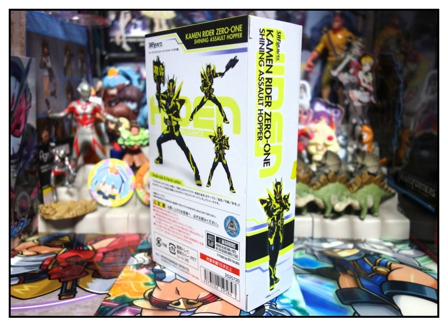 S.H.Figuarts 仮面ライダーゼロワン シャイニングアサルトホッパーで遊びまくり!!_f0205396_22284193.jpg