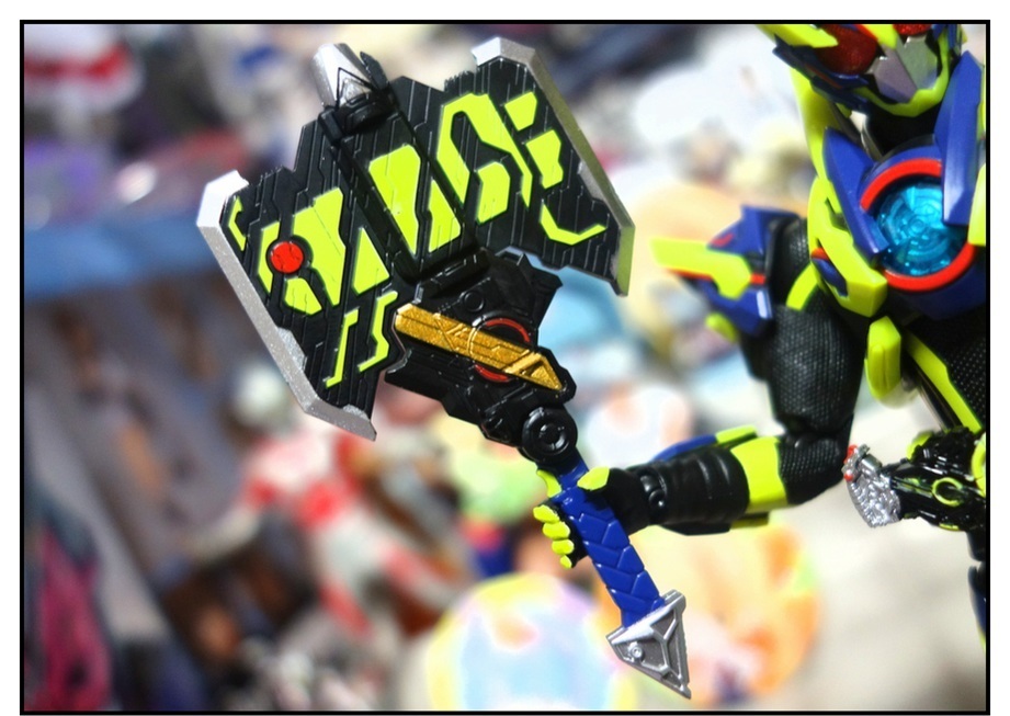 S.H.Figuarts 仮面ライダーゼロワン シャイニングアサルトホッパーで遊びまくり!!_f0205396_22443161.jpg