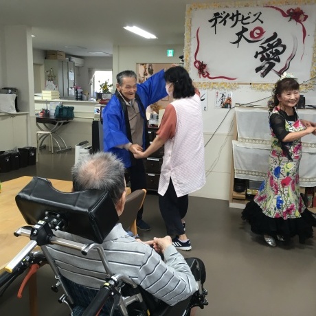 敬老会♪_a0218800_02051742.jpg