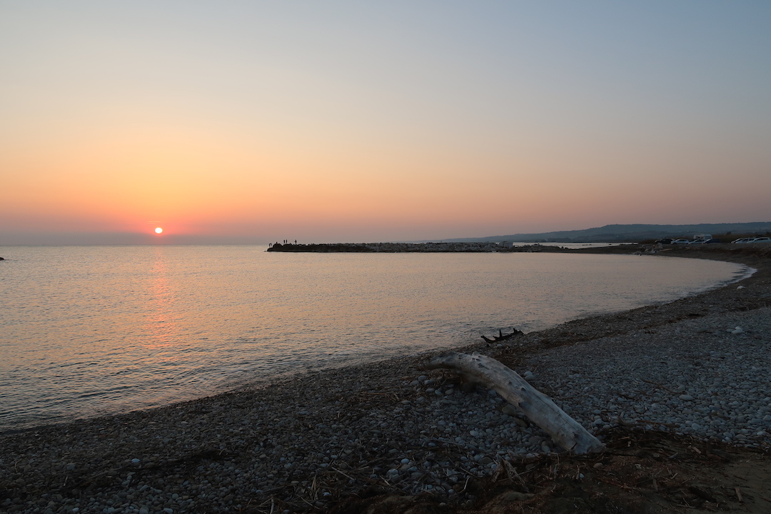 朝日にきらめく海と南伊の旅のホテル選び_f0234936_6552762.jpg