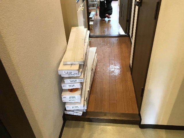 連休明けの塗装工事_f0031037_17241130.jpg