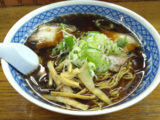 ラーメンなかよし 苫小牧店 その3(正油ラーメン)_d0153062_20562647.jpg
