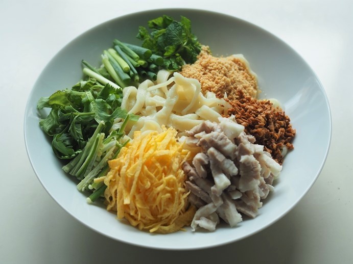 手打ち麺のタイ風和え_e0148373_10311274.jpg