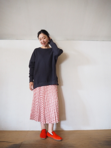 トーマスさんのLip print skirt_e0357389_13262610.jpg