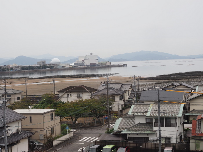 廿日市の港方面と廿日市総合病院_c0116915_23585629.jpg