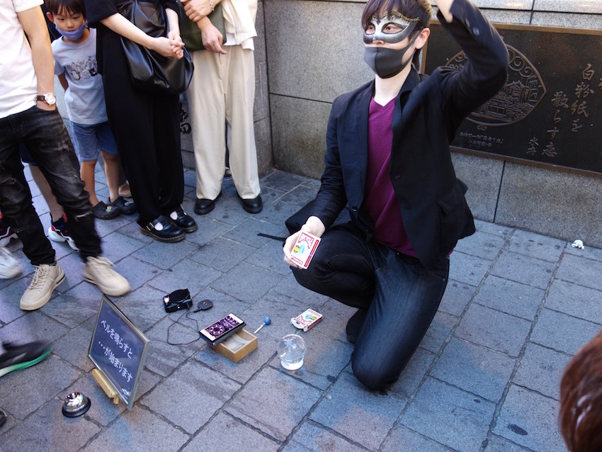戎橋のマジシャン_b0057679_09152646.jpg
