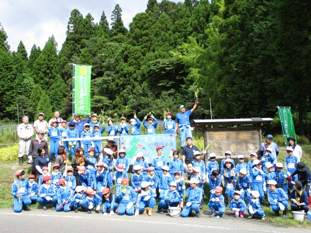 稲刈りについて(月光原小・西根小)_d0247484_13071531.jpg