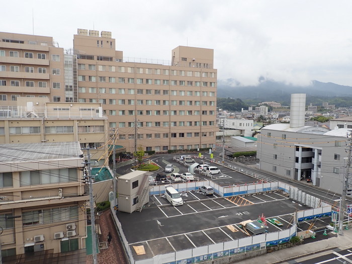 廿日市の港方面と廿日市総合病院_c0116915_00003431.jpg