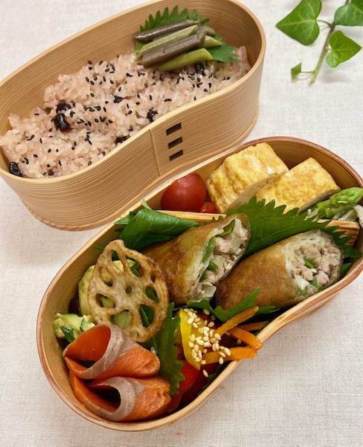 lunch box ×4 曜日の感覚_a0165160_16304910.jpg
