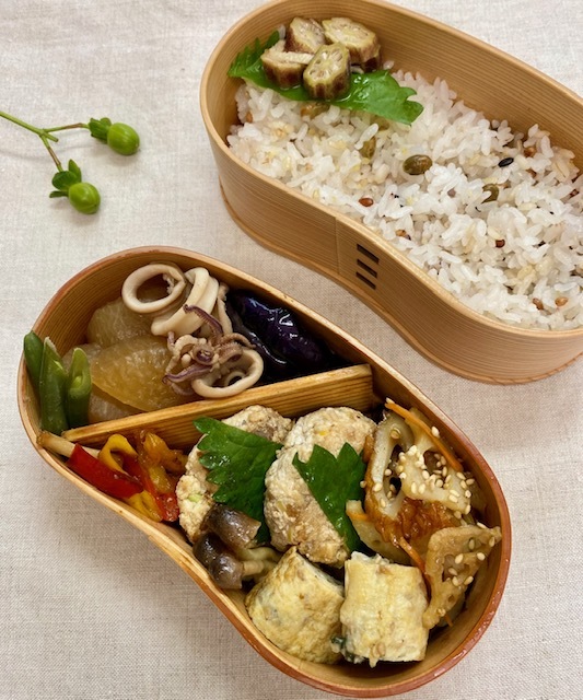 lunch box ×4 曜日の感覚_a0165160_16382271.jpg