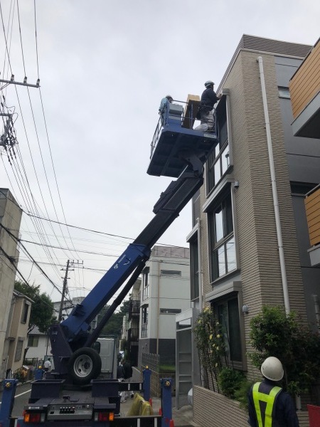 初めての高所作業車_a0075387_16093721.jpg
