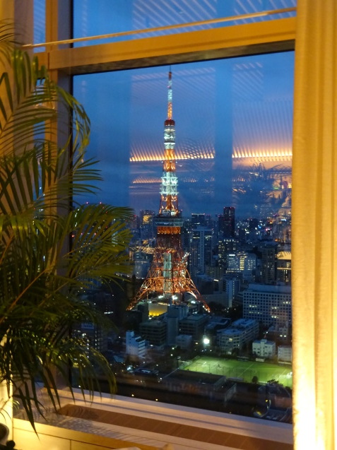 東京エディション虎ノ門 (4) プール、ジム、夜_b0405262_08400597.jpg