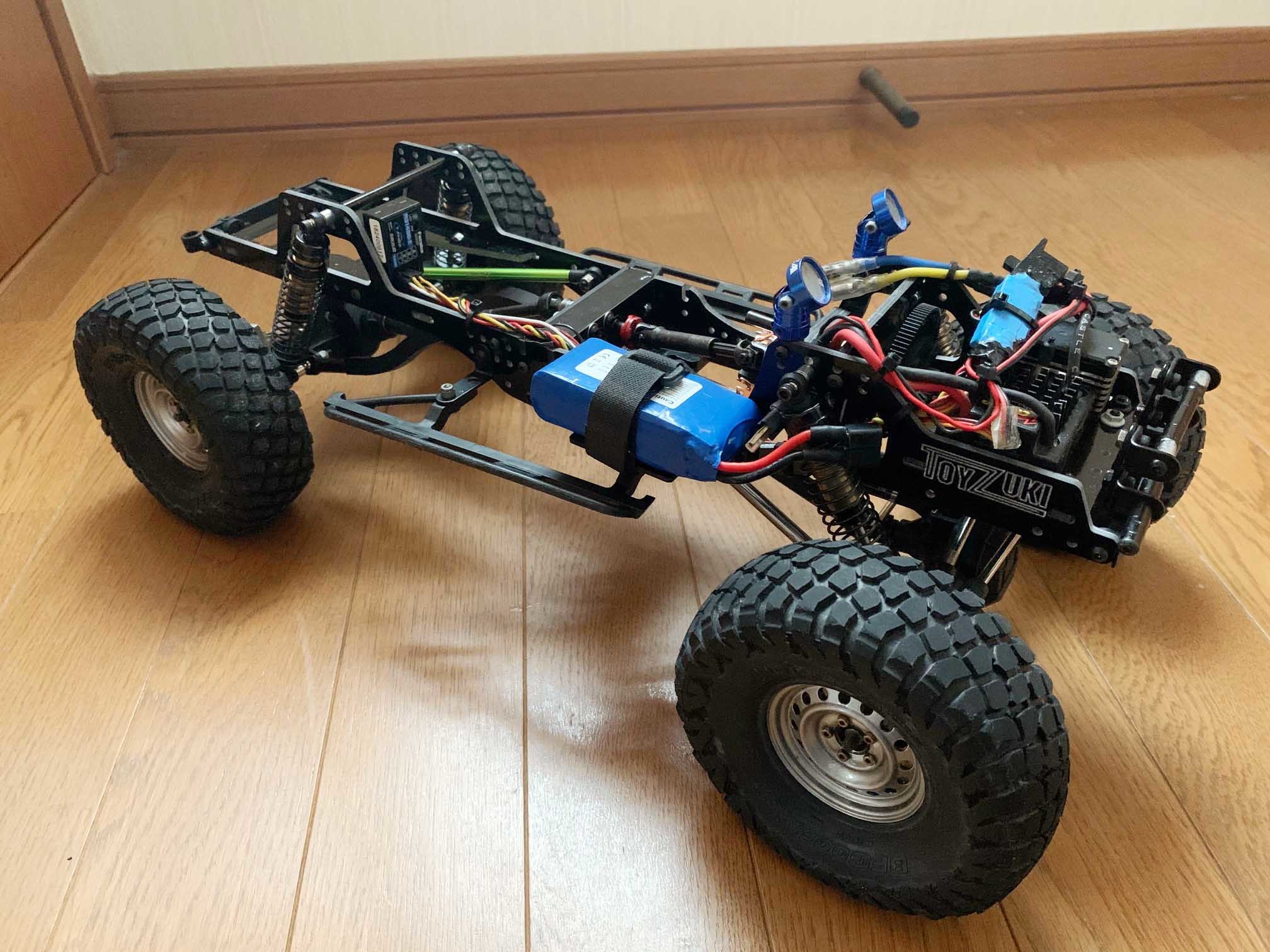 ラジコン ウイリーキング兼クローラーキング Wheely King（ウイリーキング） ワイドトレッド化①