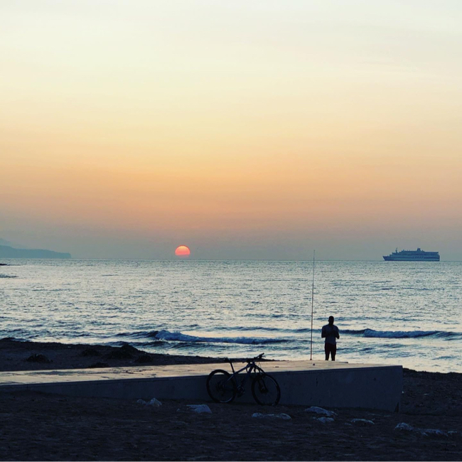 夏の終わりの夕暮れ@シチリア_e0335287_05373353.jpg