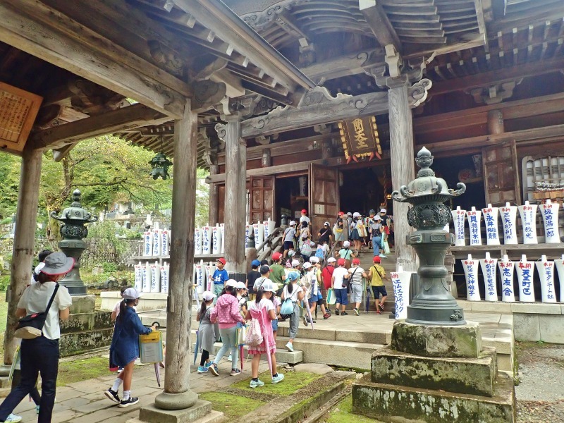 浦佐小学校2年生の地域学習で浦佐毘沙門堂へ_c0336902_18053341.jpg