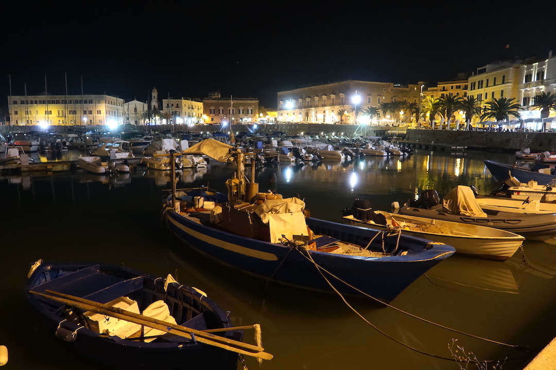 「イタリア 旅先での感染対策と危惧、各州の感染状況」、World Voice連載第3回_f0234936_17422871.jpg