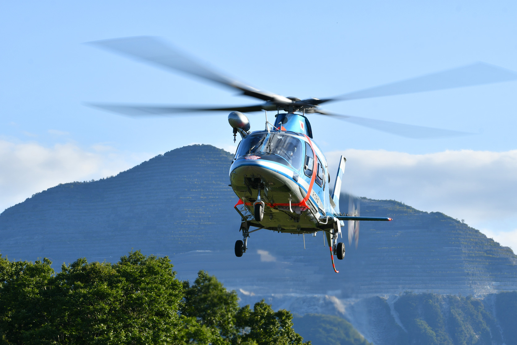 埼玉県防災航空隊 埼玉県警察航空隊連携訓練 秩父防災基地 秩父市営聖地公園 花鳥風月 空photo Blog 埼玉県防災航空隊 埼玉県警察航空隊連携訓練 秩父防災基地 秩父市営聖地公園 花鳥風月 空photo Blog