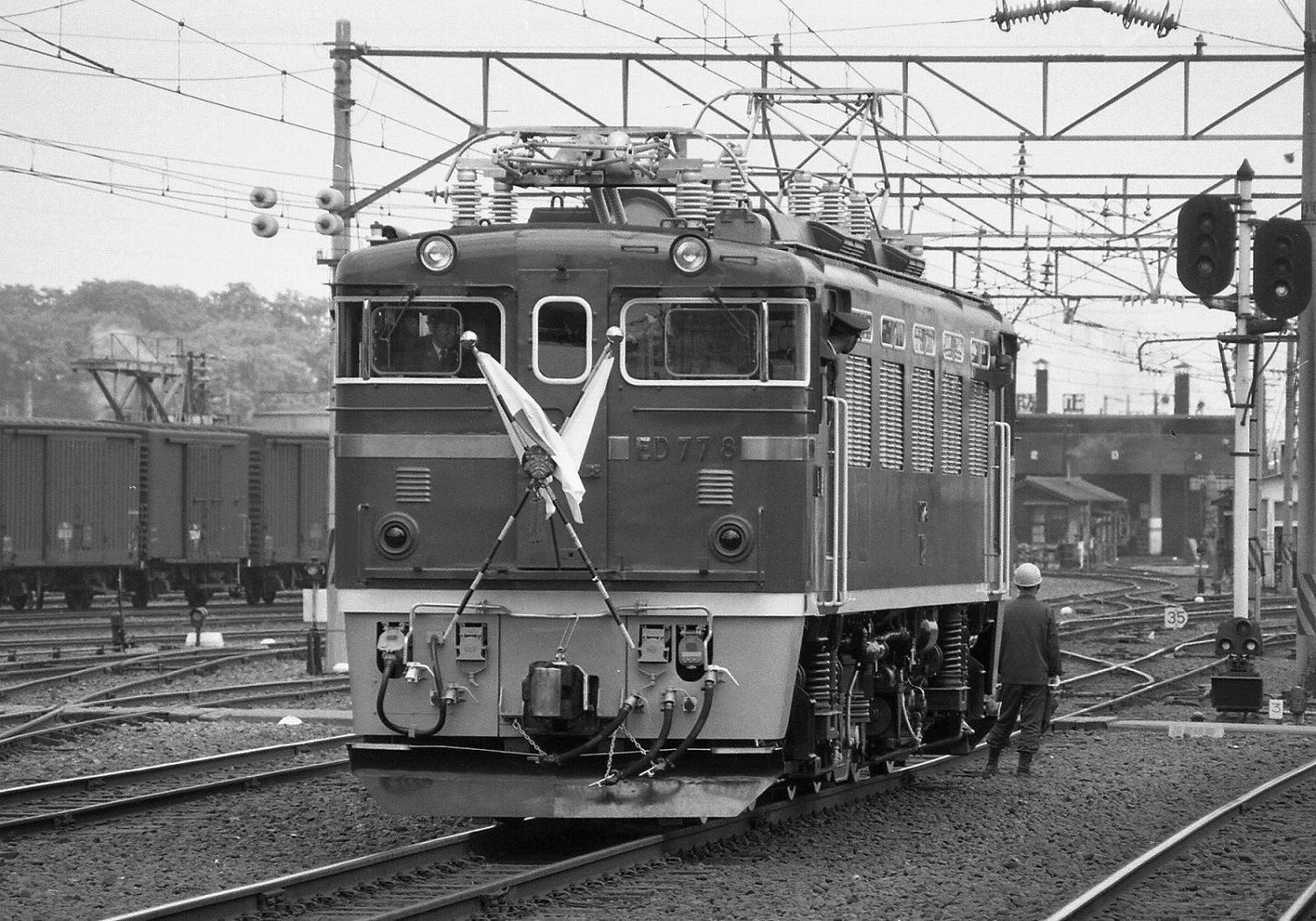 昔、機関区駅で出会った車輌達（59）郡山機関区 お召し機ED778