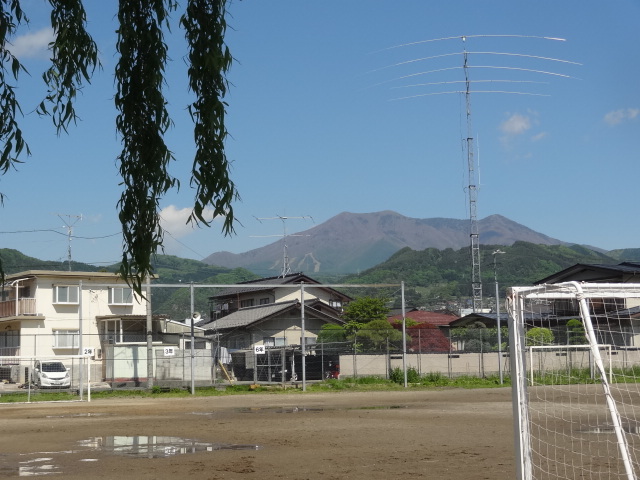 向こうからやってきた故郷_e0016828_11343180.jpg
