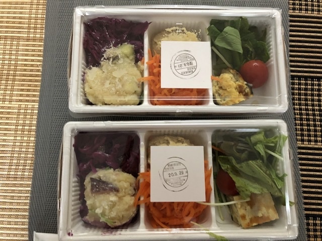 鎌倉の無印カフェでテイクアウトのお弁当 お散歩アルバム 賑やかな夏に 鎌倉の無印カフェでテイクアウトのお弁当 お散歩アルバム 賑やかな夏に