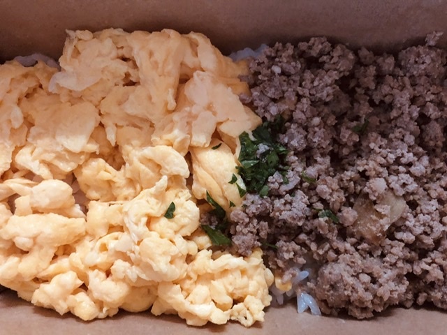 【鎌倉の無印カフェでテイクアウトのお弁当】_b0009849_14394833.jpeg