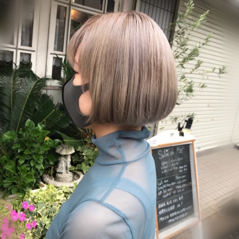 丸いラインでボブカット_a0123703_14592937.jpeg