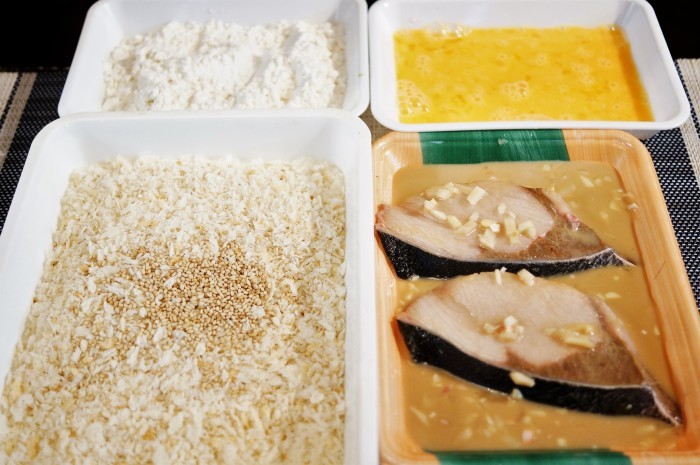 晩ご飯のおかず 一工夫のブリフライと ついでに菜園掘り 安納芋のフライ 料理と趣味の部屋
